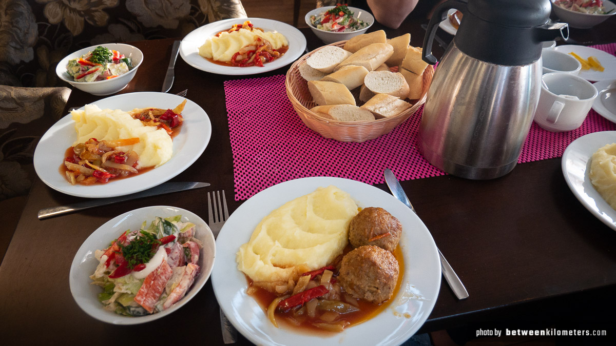 Wyżywienie na promie Vilnius UKR FERRY Smaczna kolacja na promie przez Morze Czarne